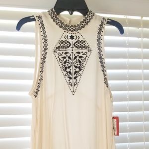 Black & Ivory Long Flowy Shirt